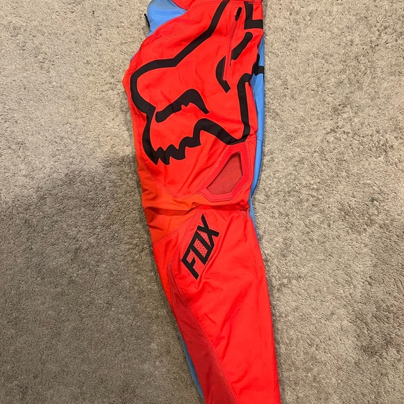 FOX MENS' RIDING PANTS. Used in good condition! - Picture 3 of 6